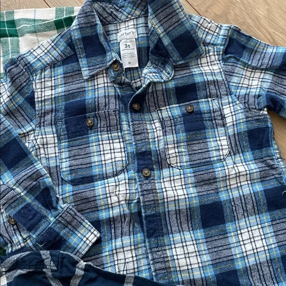 Lot of 3 flannels for your 90s cool kid(s) - Picture 3 of 8